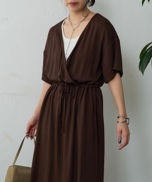 COLONY 2139（コロニートゥーワンスリーナイン）の「リネンライクカシュクールワンピース（ワンピース・レディース・ベージュ/ブラウン/ブラック・FREE）」の8枚目の写真