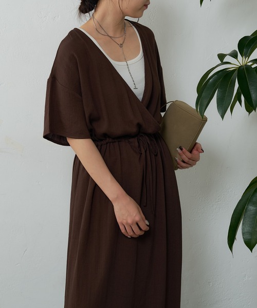 COLONY 2139（コロニートゥーワンスリーナイン）の「リネンライクカシュクールワンピース（ワンピース・レディース・ベージュ/ブラウン/ブラック・FREE）」の9枚目の写真