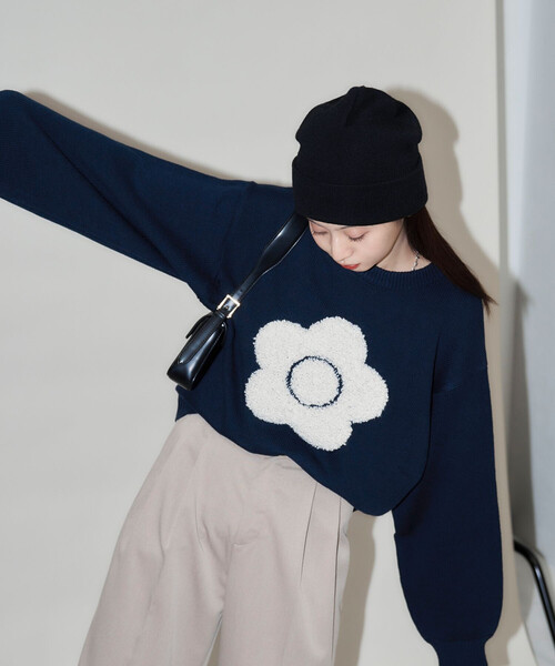 PUBLUX（パブリュクス）の「MARY QUANT × PUBLUX/マリークワント 相良 フラワーモチーフ アート ジャガードニット　限定展開（ニット/セーター・レディース・ブラック/オフホワイト/グレー/ブラウン/レッド/ネイビー/ベージュ・ﾌﾘ-）」の13枚目の写真