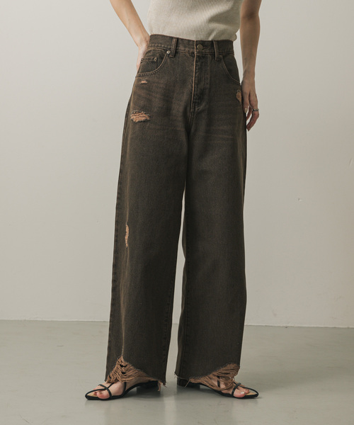 SENSE OF PLACE by URBAN RESEARCH（センスオブプレイスバイアーバンリサーチ）の「ダメージストレートデニム（デニムパンツ・レディース・ライトインディゴブルー/ブラウン・MEDIUM/SMALL）」の2枚目の写真