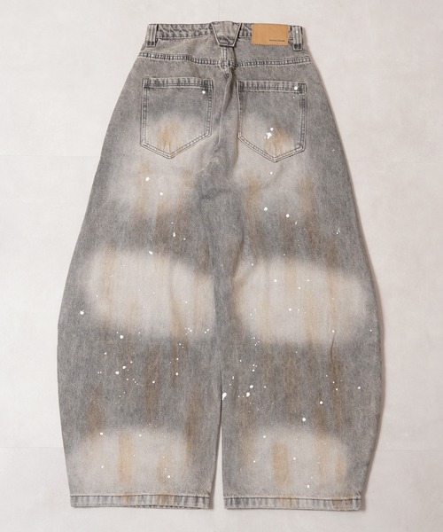 1111clothing（ワンフォークロージング）の「ペインティング バレルレッグ ジーンズ / Painting Barrel Leg Jeans（デニムパンツ・メンズ・グレー・L/M/S/XL）」の9枚目の写真