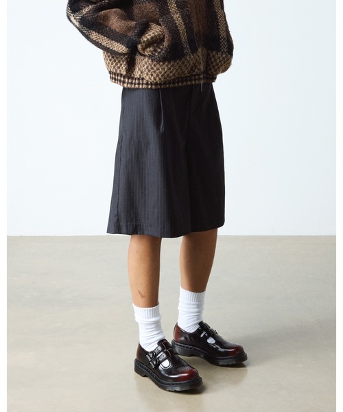Dr. Martens(ドクターマーチン)の「Dr. Martens/ドクターマーチン 8065 ツイン ストラップ Tバー シューズ 42730600(その他シューズ・レディース・チェリーレッド・UK5/UK6/UK4/UK3)」の3枚目の写真