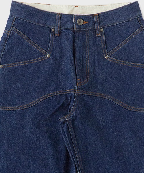 UNSTOA(アンストア)の「Switcing Straight Denim 切替ストレートジーンズ デニム 秋服 冬服(デニムパンツ・レディース・ブルー/ワンウォッシュ・S/M)」の8枚目の写真