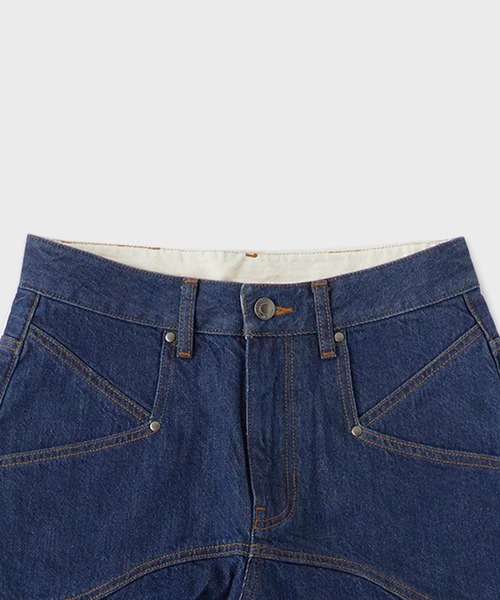 UNSTOA(アンストア)の「Switcing Straight Denim 切替ストレートジーンズ デニム 秋服 冬服(デニムパンツ・レディース・ブルー/ワンウォッシュ・S/M)」の5枚目の写真