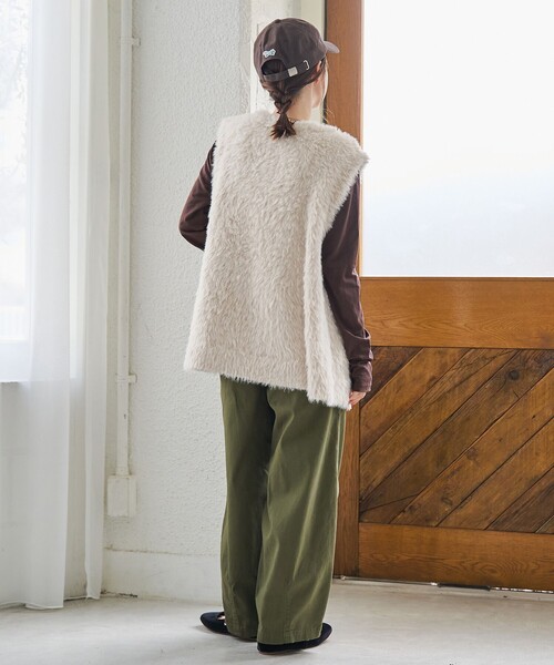 coen（コーエン）の「フェザーヤーンニットベスト（ベスト・レディース・ダークグレー/ベージュ/ナチュラル・FREE）」の9枚目の写真