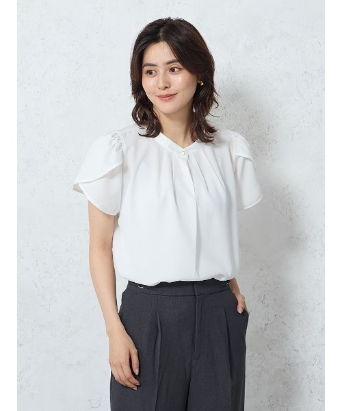 Perfect Suit FActory（パーフェクトスーツファクトリー）の「チューリップスリーブブラウス　オフホワイト/サックス/ベージュ（Tシャツ/カットソー・レディース・オフホワイト/ベージュ/サックスブルー・M/L/S）」の2枚目の写真