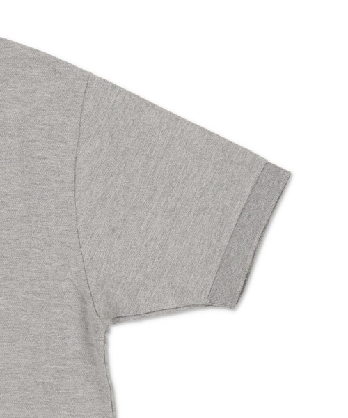 SPINNS（スピンズ）の「短丈ポロシャツ/エンブレム風ワンポイントロゴ/ショート丈（ポロシャツ・メンズ・ブラック/グレー/ネイビー/ホワイト/ブラック×ホワイト/ネイビー×ホワイト・ONESIZE）」の8枚目の写真