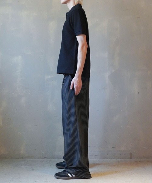 SPINNS（スピンズ）の「短丈ポロシャツ/エンブレム風ワンポイントロゴ/ショート丈（ポロシャツ・メンズ・ブラック/グレー/ネイビー/ホワイト/ブラック×ホワイト/ネイビー×ホワイト・ONESIZE）」の16枚目の写真