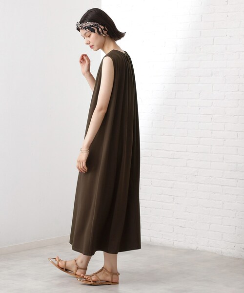 THE SHOP TK (ザ ショップ ティーケー )の「【WEB限定】カットソーワンピース【洗濯機OK】(ワンピース・レディース・ダークブラウン系8/ブラック系8/ブルー系その他7/チャコール・12)」の15枚目の写真