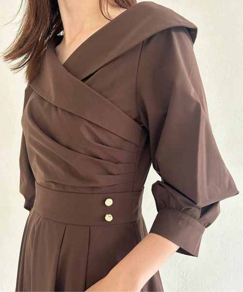 31 Sons de mode（トランテアン　ソン　ドゥ　モード）の「2025秋冬新作 カシュクールワンピース（ワンピース・レディース・グレイッシュベージュ/ブラウン/オフホワイト・S/M）」の8枚目の写真