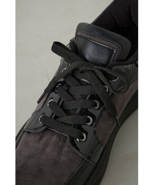 AZUL by moussy(アズールバイマウジー)の「フェイクスエードスニーカー(スニーカー・メンズ・ブラック・LARGE/MEDIUM)」の12枚目の写真