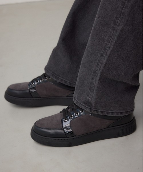 AZUL by moussy(アズールバイマウジー)の「フェイクスエードスニーカー(スニーカー・メンズ・ブラック・LARGE/MEDIUM)」の15枚目の写真