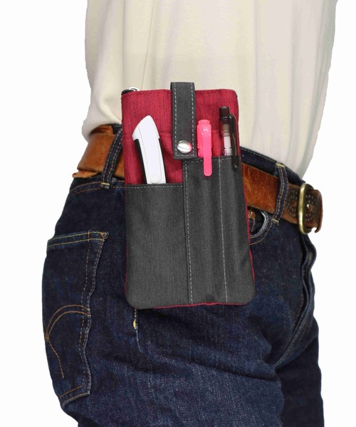 BACKYARD FAMILY（バックヤードファミリー）の「ワークポーチ（ボディバッグ/ウエストポーチ・メンズ・カーキ/イエロー/レッド/ブラック・FREE）」の6枚目の写真