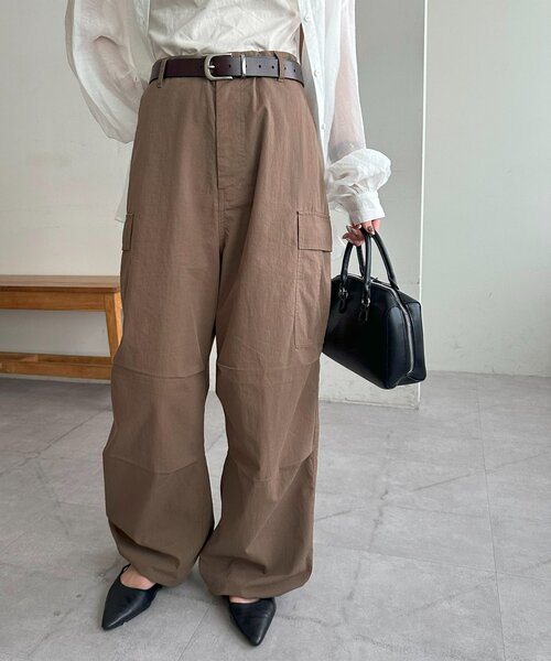 DISCOAT（ディスコート）の「【ユニセックス】ナイロンコットンパラシュートパンツ（その他パンツ・レディース・ブラウン/カーキ・MEDIUM/LARGE）」の3枚目の写真