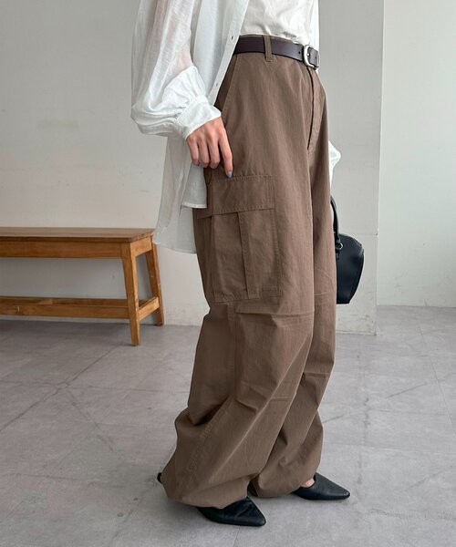DISCOAT（ディスコート）の「【ユニセックス】ナイロンコットンパラシュートパンツ（その他パンツ・レディース・ブラウン/カーキ・MEDIUM/LARGE）」の6枚目の写真