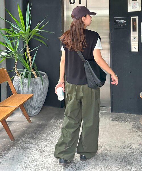 DISCOAT（ディスコート）の「【ユニセックス】ナイロンコットンパラシュートパンツ（その他パンツ・レディース・ブラウン/カーキ・MEDIUM/LARGE）」の18枚目の写真