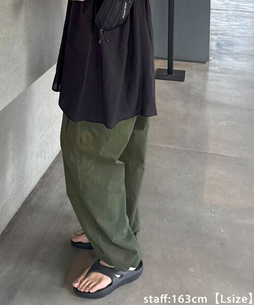 DISCOAT（ディスコート）の「【ユニセックス】ナイロンコットンパラシュートパンツ（その他パンツ・レディース・ブラウン/カーキ・MEDIUM/LARGE）」の20枚目の写真
