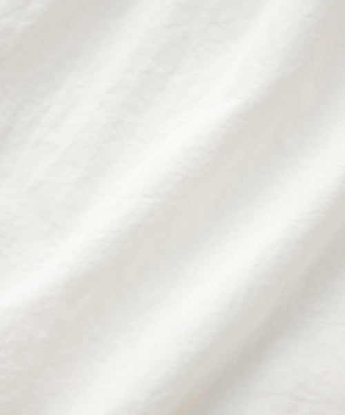 N.O.R.C(ノーク)の「撥水ギャザータックブラウス【NYLON WATER PROOF】(シャツ/ブラウス・レディース・オフホワイト/ブラック・フリー)」の4枚目の写真