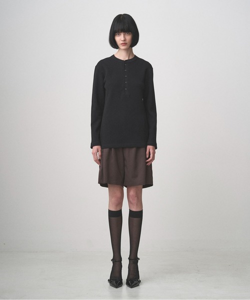 Juha(ユハ)の「THERMAL SKIN HENLEY(Tシャツ/カットソー・メンズ・ナチュラル/ブラック・3/4)」の3枚目の写真