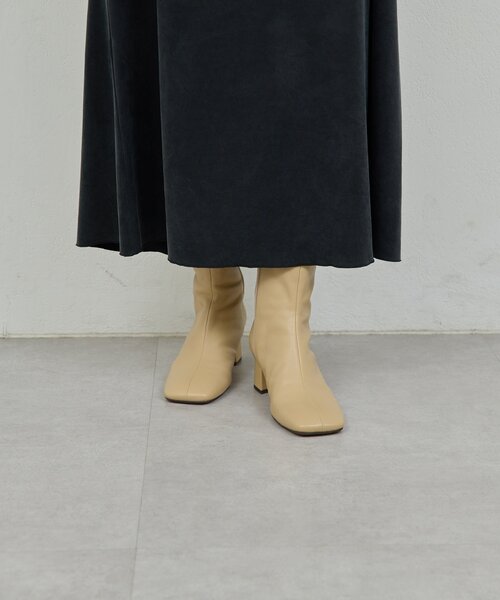 GALLARDAGALANTE（ガリャルダガランテ）の「【2.718】スクエアショートブーツ（ブーツ・レディース・ベージュ/ブラック・37/38/39/36）」の14枚目の写真