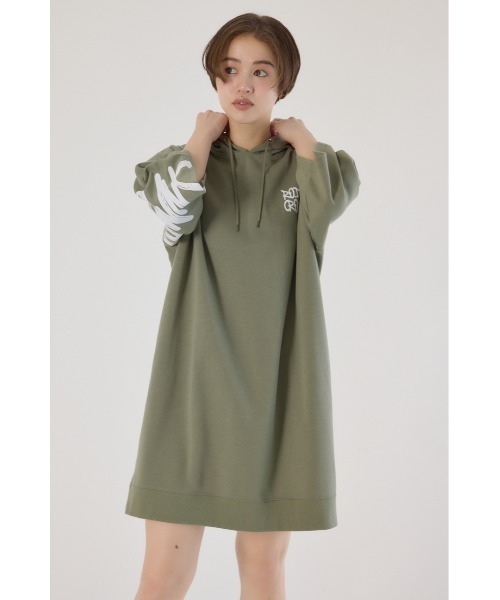 RODEO CROWNS WIDE BOWL(ロデオクラウンズワイドボウル)の「Right shoulder LOGOパーカーワンピース(ワンピース・レディース・ブラック/カーキ/オフホワイト・FREE)」の17枚目の写真