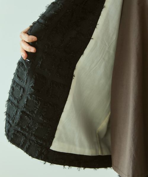 Libra Cue（リブラ キュー）の「フリンジオーバージャケット（テーラードジャケット・レディース・アイボリー/ブラック・FREE）」の21枚目の写真