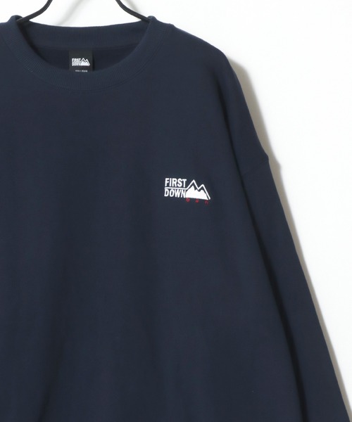 FIRST DOWN（ファーストダウン）の「FIRST DOWN/ファーストダウン LOGO CREW SWEAT/オーバーサイズ ヘビーウェイト 裏毛 ロゴ ワンポイント刺繍 クルーネック スウェット トレーナー/レディース メンズ（スウェット・メンズ・ネイビー/グレー/ブラック・M/L/XL）」の6枚目の写真
