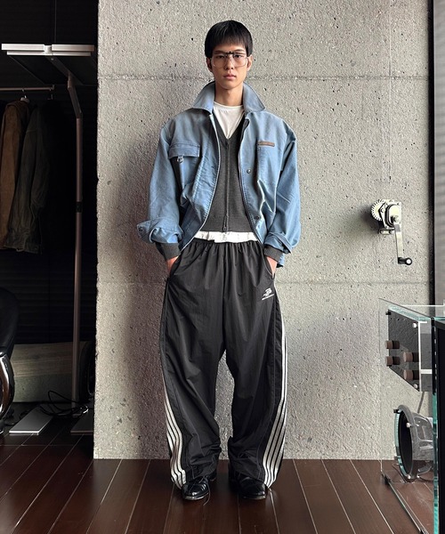 セール】ルーズフィット サイドライン トラックパンツ XXK4376