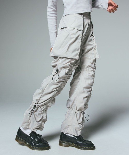 X-girl（エックスガール）の「OVERSIZED POCKET PANTS（その他パンツ・レディース・グレー/ブラック/パープル・S/M）」の9枚目の写真