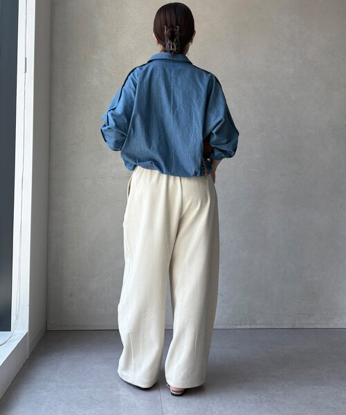 DouDou（ドゥドゥ）の「【WEB限定】 GOLDボタンドロストデニムシャツ（シャツ/ブラウス・レディース・ブルー/インディゴブルー・FREE）」の7枚目の写真