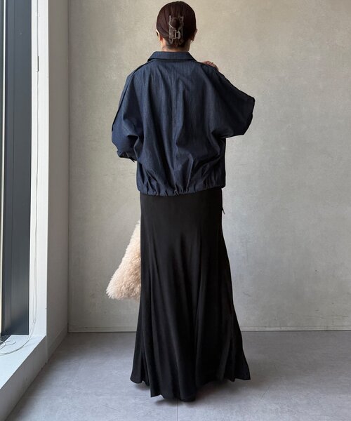 DouDou（ドゥドゥ）の「【WEB限定】 GOLDボタンドロストデニムシャツ（シャツ/ブラウス・レディース・ブルー/インディゴブルー・FREE）」の8枚目の写真