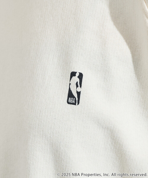 FREAK'S STORE(フリークスストア)の「NBA袖ロゴスウェット(スウェット・レディース・ライトグレー/オフホワイト/チャコールグレー・フリ-)」の17枚目の写真