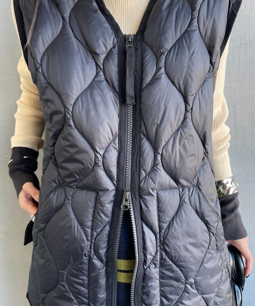 TAION（タイオン）の「【WEB限定】[TAION/タイオン] MILITARY VネックWジップ ダウンベスト（ダウンベスト・レディース・オリーブ/ブラック・L/M）」の15枚目の写真