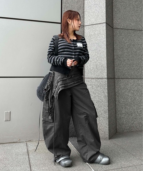 sedacle girl(セダクルガール)の「レースワッペンラメニットカーデ(カーディガン/ボレロ・レディース・ネイビー/グレー/ブラック/チャコールグレー・SMALL/MEDIUM)」の7枚目の写真