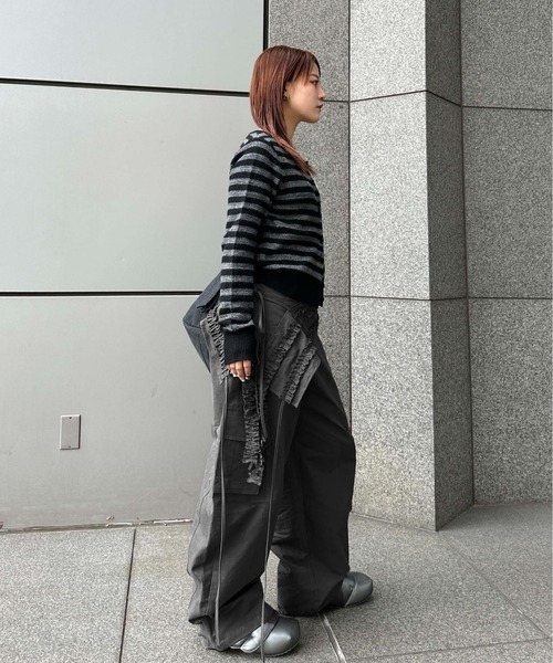 sedacle girl(セダクルガール)の「レースワッペンラメニットカーデ(カーディガン/ボレロ・レディース・ネイビー/グレー/ブラック/チャコールグレー・SMALL/MEDIUM)」の8枚目の写真