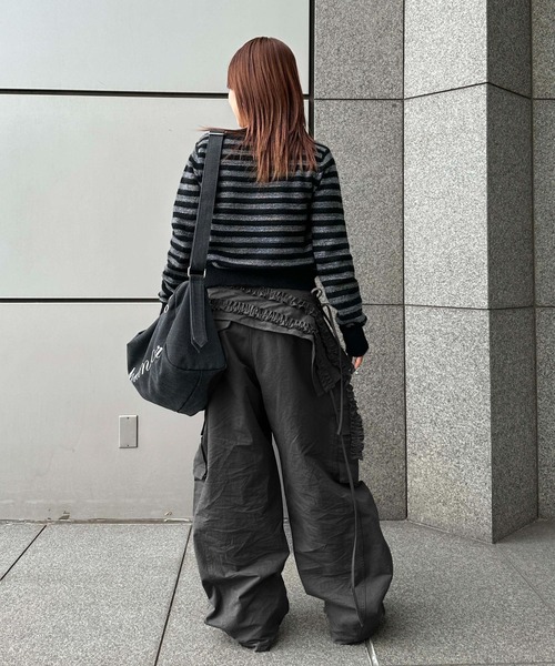 sedacle girl(セダクルガール)の「レースワッペンラメニットカーデ(カーディガン/ボレロ・レディース・ネイビー/グレー/ブラック/チャコールグレー・SMALL/MEDIUM)」の9枚目の写真