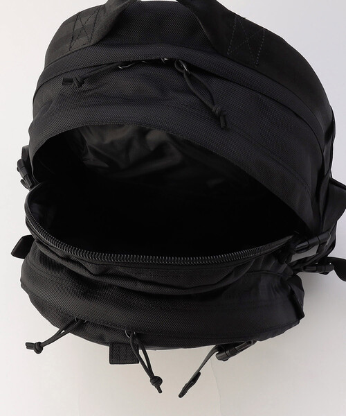 FREAK'S STORE（フリークスストア）の「限定展開 NEW ERA/ニューエラ キャリアパック 35L ブラック / 14521349（バックパック/リュック・メンズ・ブラック・ﾌﾘ-）」の7枚目の写真