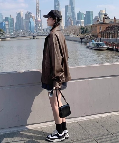 lilful(リルフル)の「オーバーサイズ PUブルゾンジャケット(ブルゾン・レディース・ブラウン/ブラック・F)」の12枚目の写真