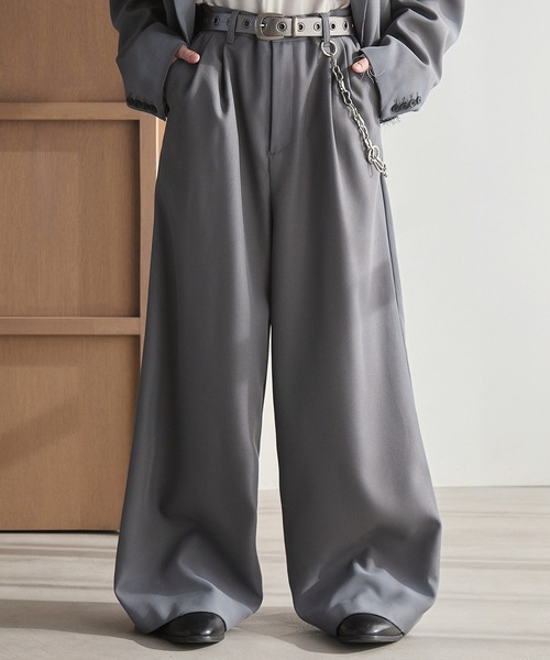 Spielio(シュピーリオ)の「【Spielio】Distressed fade design slacks/ダメージ加工フェードデザインスラックス(スラックス・メンズ・ブラック/グレー・L/M/S)」の2枚目の写真