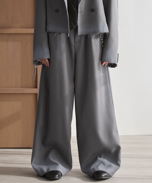 Spielio(シュピーリオ)の「【Spielio】Distressed fade design slacks/ダメージ加工フェードデザインスラックス(スラックス・メンズ・ブラック/グレー・L/M/S)」の6枚目の写真