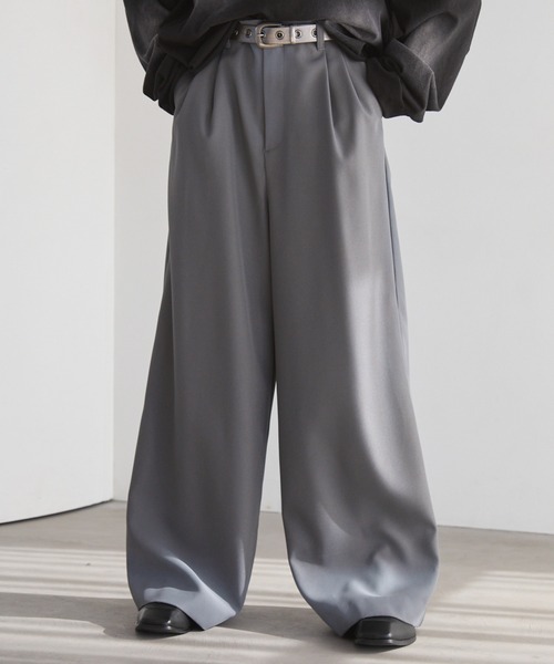 Spielio(シュピーリオ)の「【Spielio】Distressed fade design slacks/ダメージ加工フェードデザインスラックス(スラックス・メンズ・ブラック/グレー・L/M/S)」の9枚目の写真