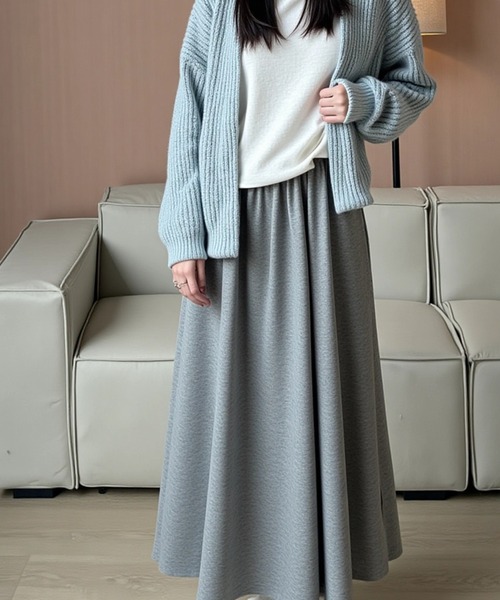 cammie(キャミー)の「ゆるフレアスカート(スカート・レディース・ブラック/グレー・M/L)」の4枚目の写真