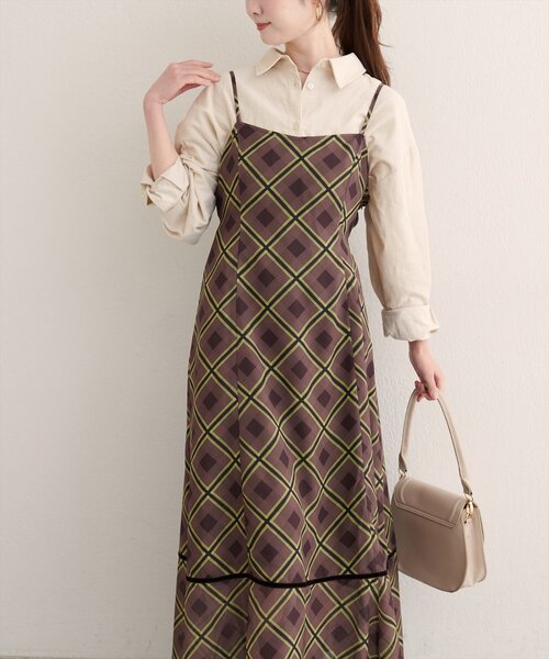 natural couture（ナチュラルクチュール）の「ベロア切り替えキャミワンピース（ワンピース・レディース・ブラウン/ブラウン系その他・FREE）」の7枚目の写真