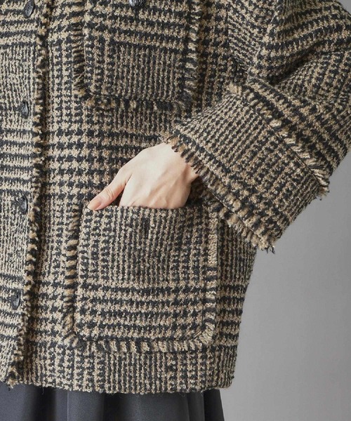 DRESSTERIOR（ドレステリア）の「グレンチェックツイードショートコート（ノーカラージャケット・レディース・キャメル・34/36/38）」の16枚目の写真