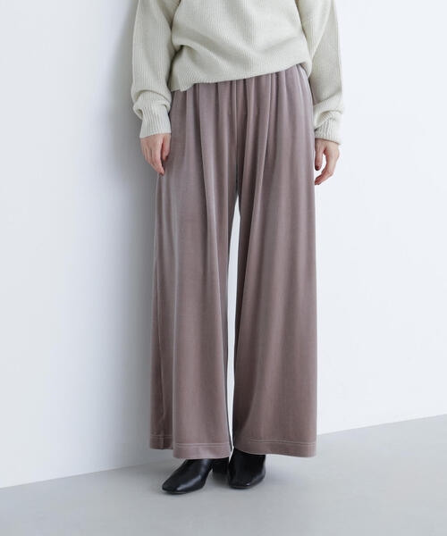 NATURAL BEAUTY BASIC(ナチュラルビューティーベーシック)の「◇ベロアイージーパンツ(その他パンツ・レディース・ブラック/グレイッシュベージュ・MEDIUM/P/S)」の12枚目の写真