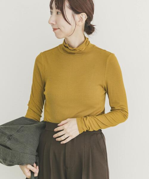 ITEMS URBANRESEARCH（アイテムズ アーバンリサーチ）の「リブタートルネックカットソー（Tシャツ/カットソー・レディース・ホワイト/マスタード/ブラック・FREE）」の3枚目の写真