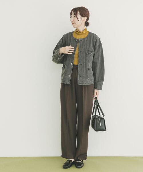 ITEMS URBANRESEARCH（アイテムズ アーバンリサーチ）の「リブタートルネックカットソー（Tシャツ/カットソー・レディース・ホワイト/マスタード/ブラック・FREE）」の17枚目の写真