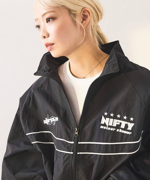 THEBLACKEYEPATCHホワイトフード付きナイロンジャケット☆ネバザ THEBLACKEYEPATCHホワイトフード付きナイロンジャケット☆ネバザ