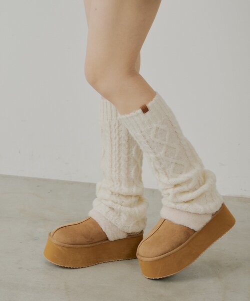 Chico(チコ)の「ケーブルレッグウォーマー(レッグウォーマー・レディース・ベージュ/ブラウン/アイボリー・FREE)」の4枚目の写真