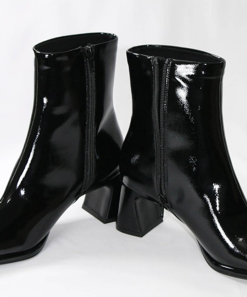 Gready Brilliant（グレディブリリアン）の「エナメルショートブーツ（ブーツ・レディース・ブラック・36/37/38）」の13枚目の写真